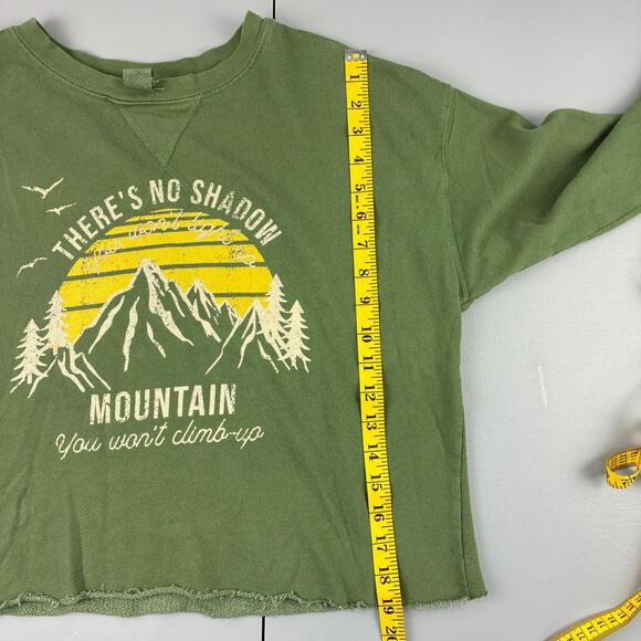 Love Vintage Green Mountain Graphic Cropped Sweatshirt Granola Outdoor - Picture 6 of 6